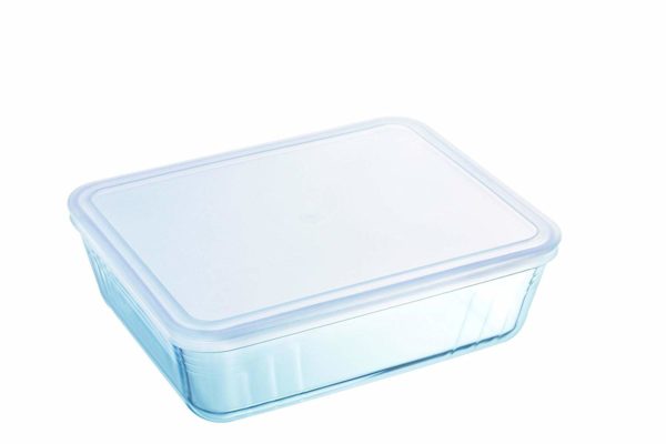 rectangular pyrex dish